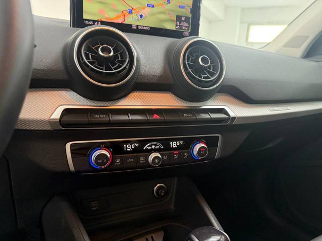 AUDI Q2 35 TDI quattro S tronic Business