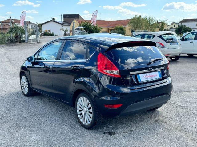 FORD Fiesta 1.4 TDCi 68CV 5 porte Titanium