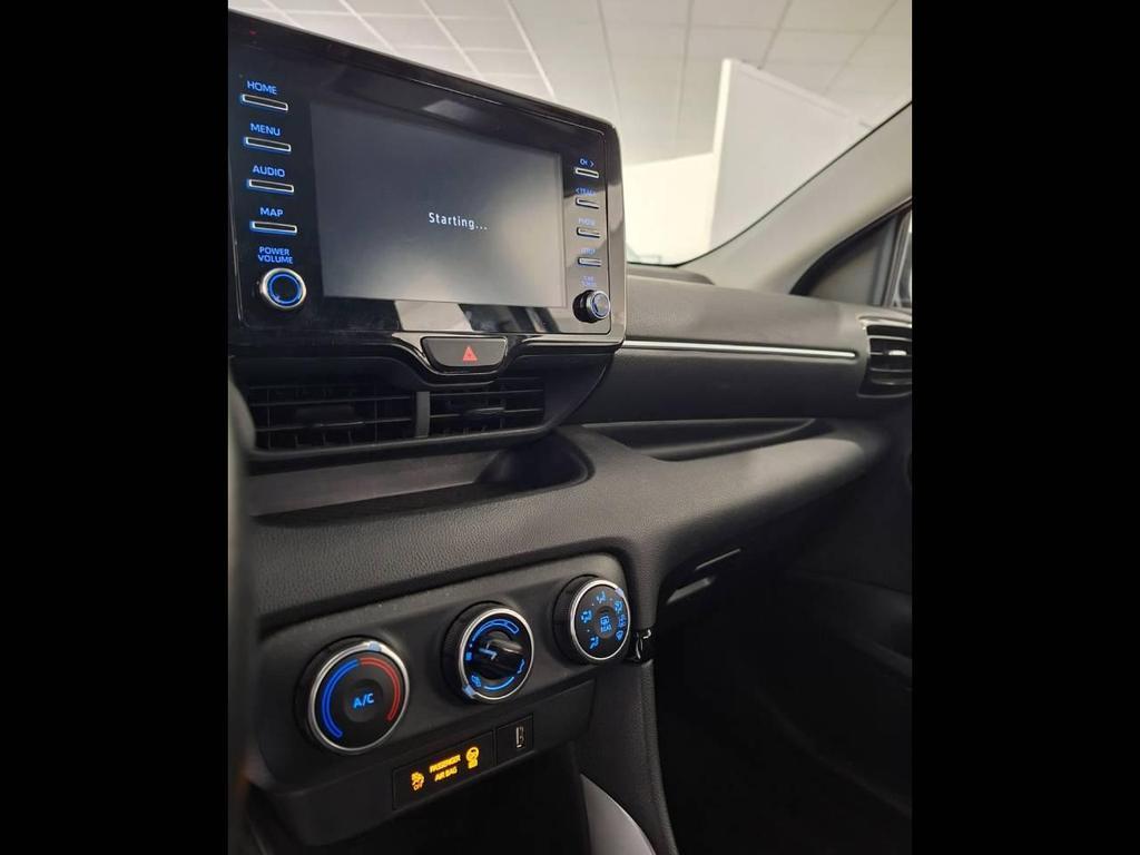 Toyota Yaris 1.0 VVT-i Active