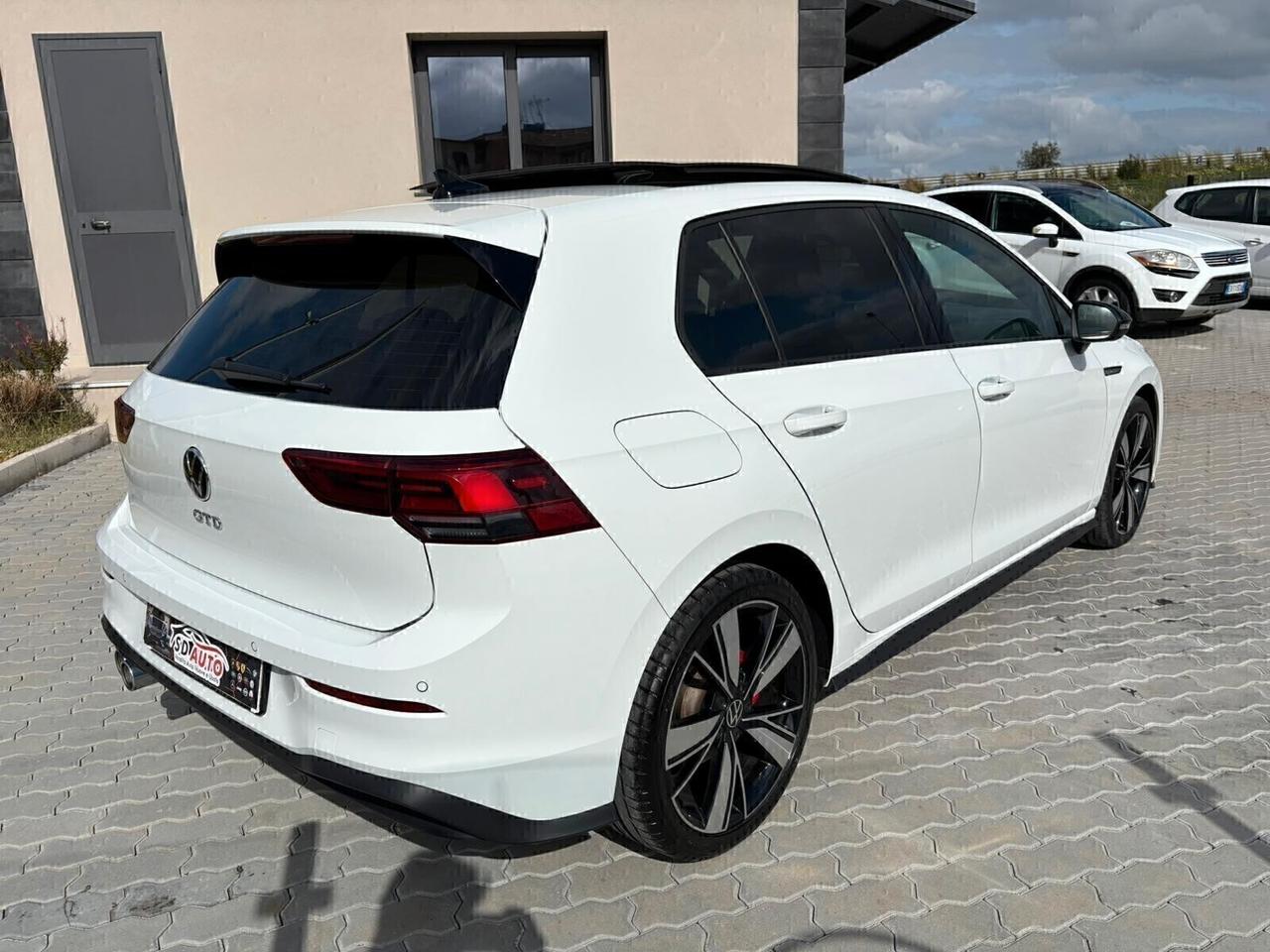 Volkswagen Golf 2.0 TDI GTD DSG.-/