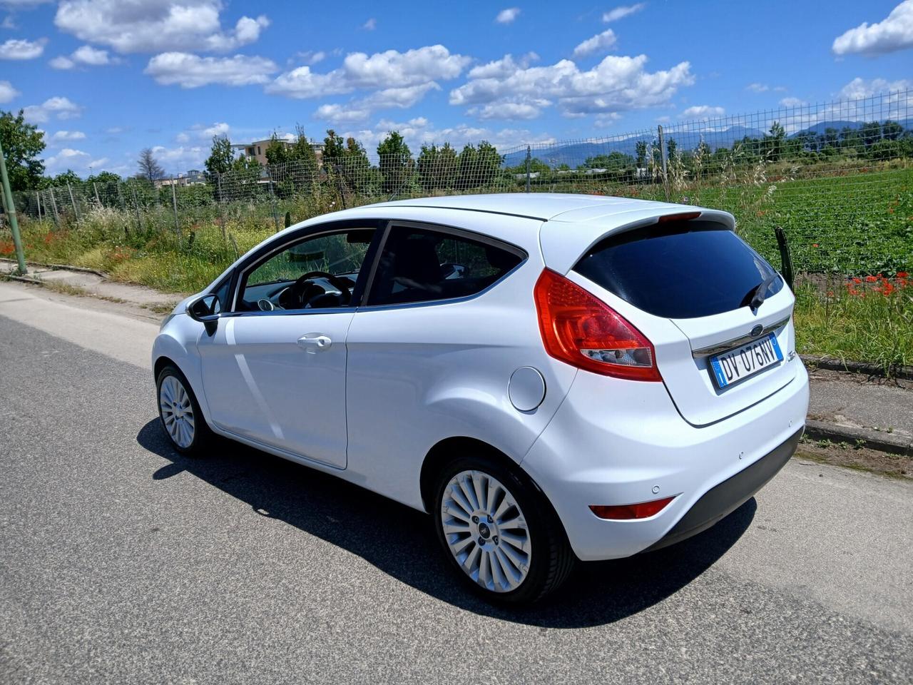 Ford Fiesta 1.2 82CV Titanium 1 proprietario