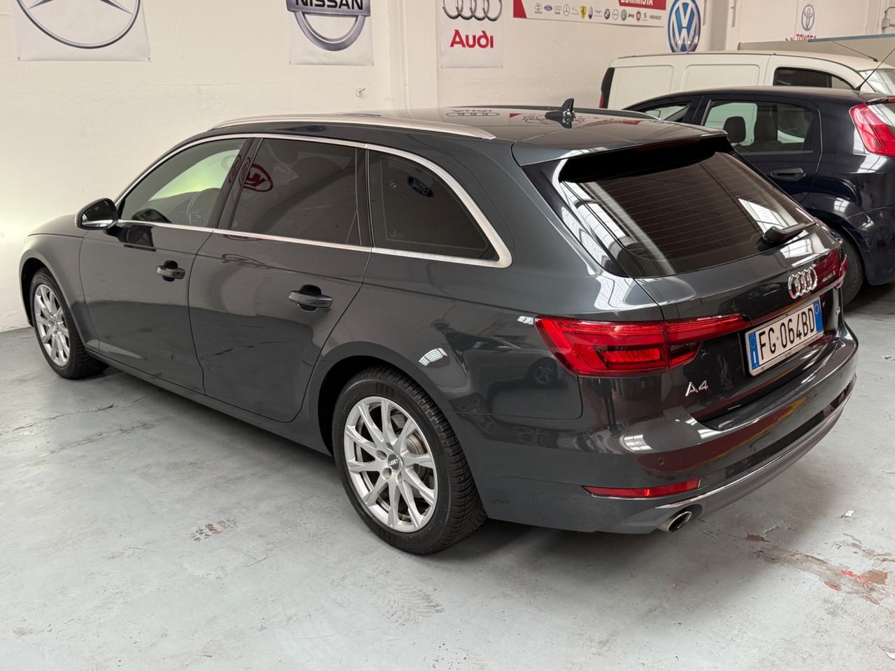 Audi A4 Avant 2.0 TDI 122 CV S tronic business Sport