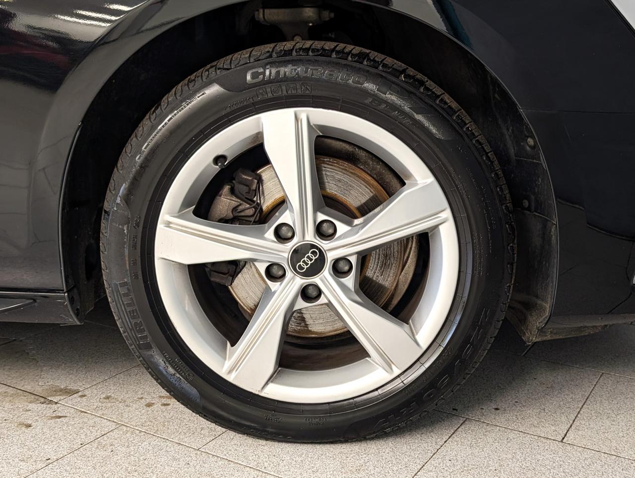 Audi a4 v 30 TDI MHEV S-tronic Business Advanced