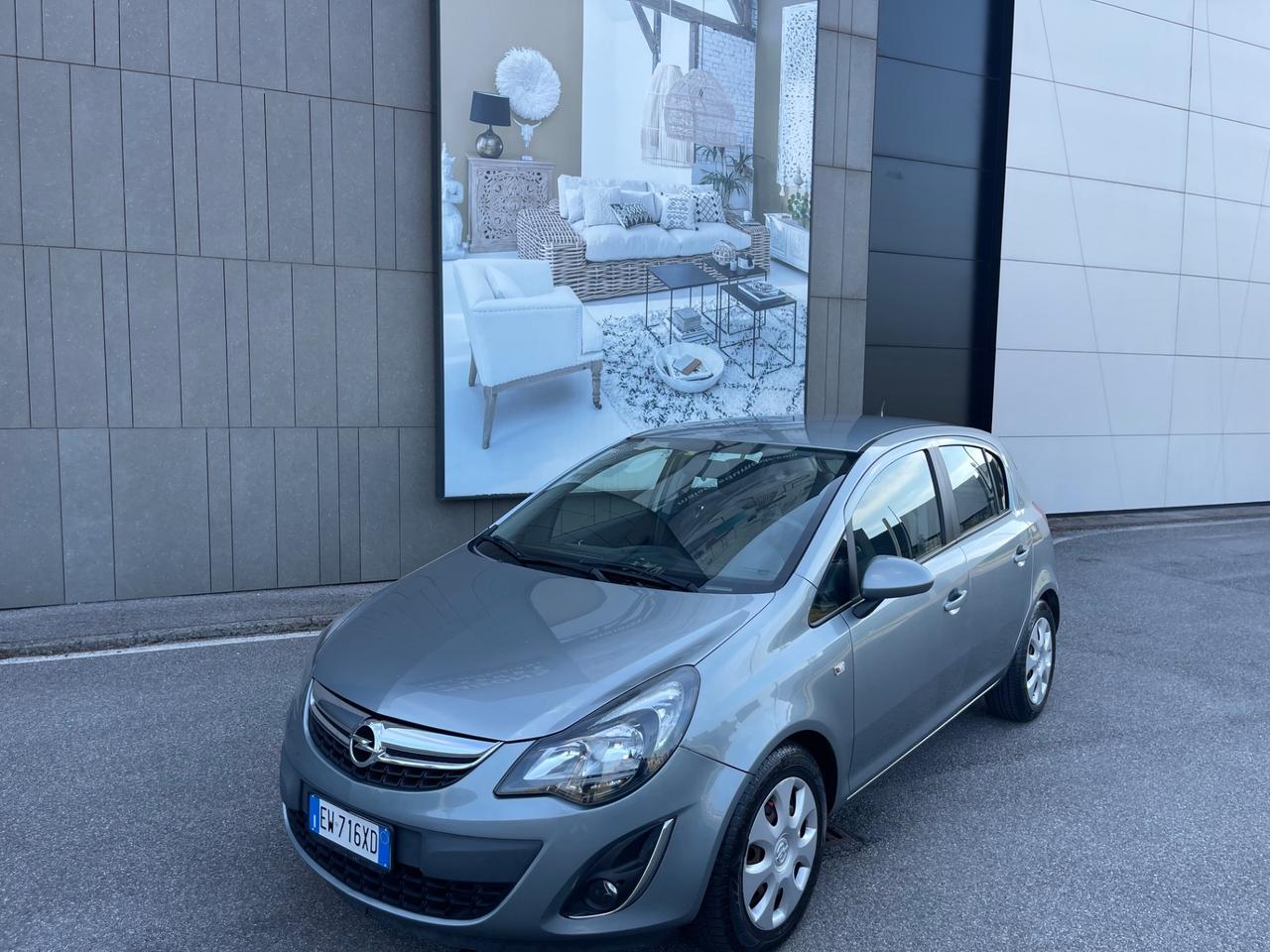 Opel Corsa 1.2 85CV 5 porte GPL-TECH Edition