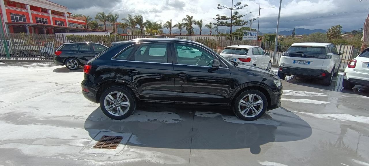 Audi Q3 2.0 TDI 150 CV STRONIC TETTO PANORAMICO