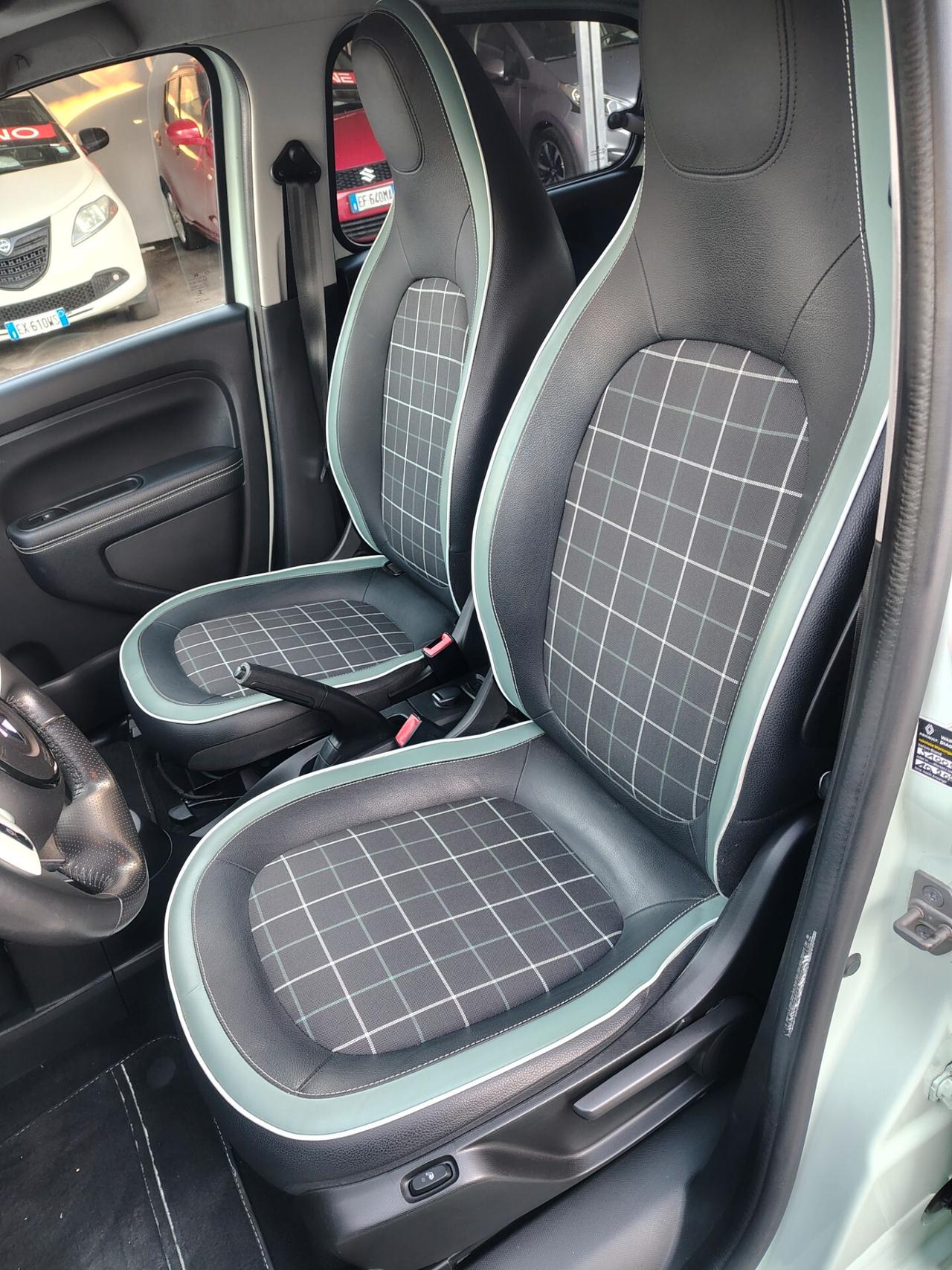 Renault Twingo La Parisienne CABRIO