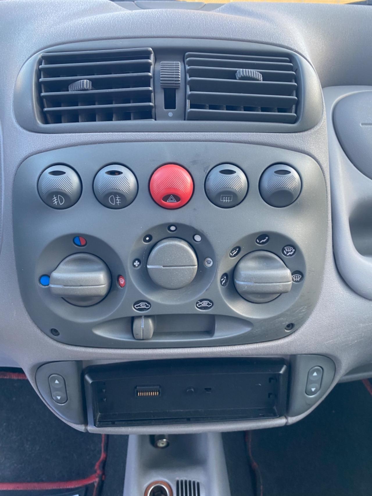 Fiat 600 1.1 Benzina Anno 2006 TAGLIANDATA