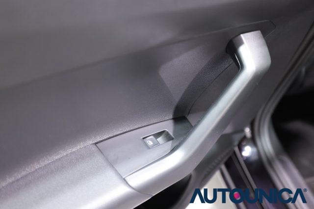 VOLKSWAGEN Polo 1.0 TSI DSG LIFE NEOPATENTATI