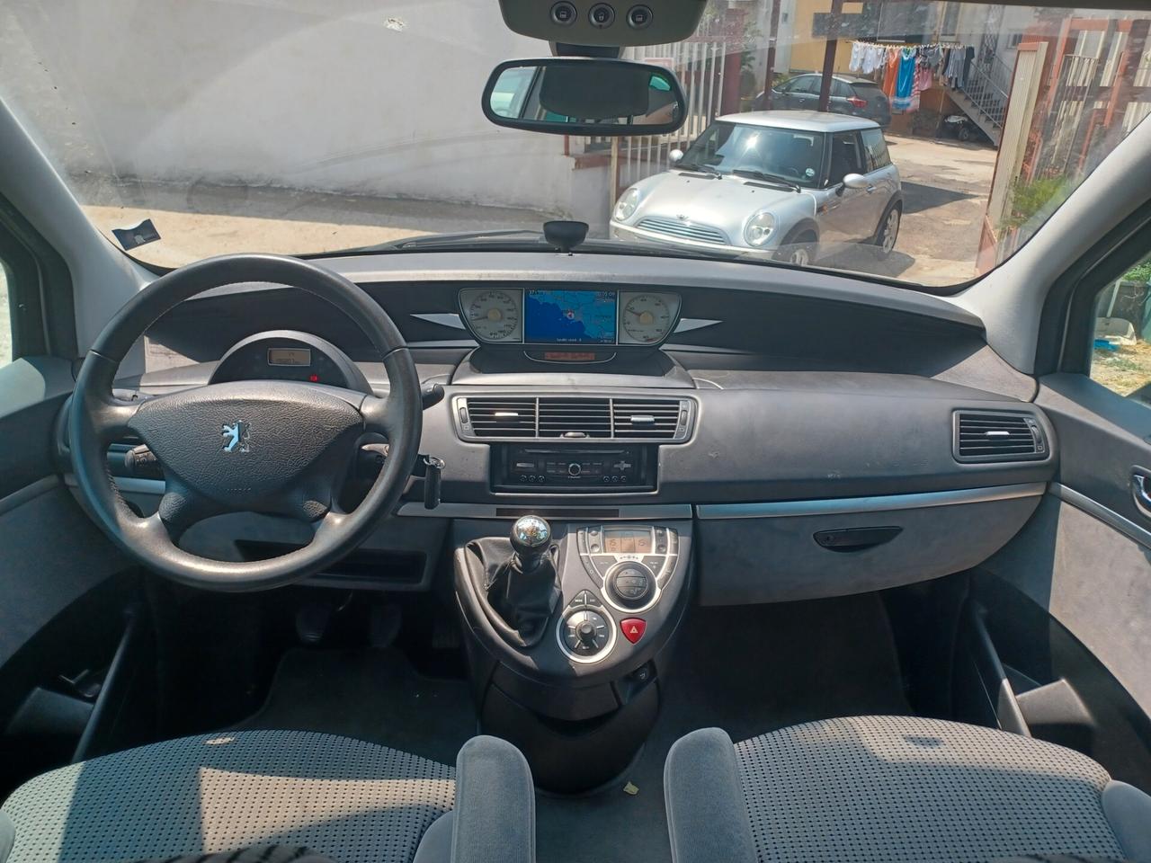 Peugeot 807 2.0 HDi Allure Anno 2013 7 posti