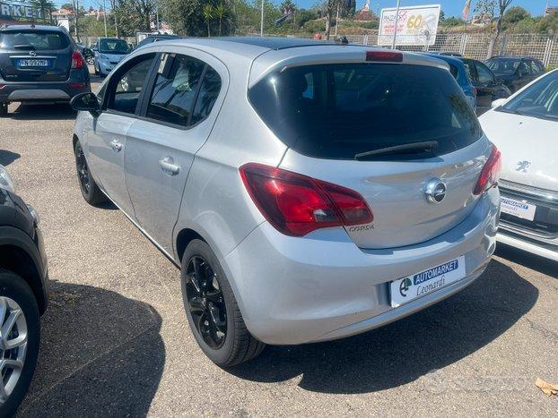 Opel corsa 1.2 Black Edition 2019