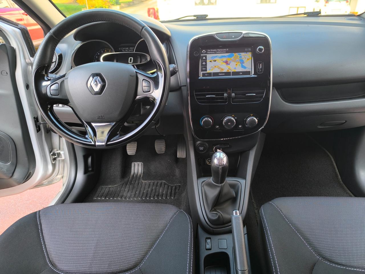 Renault Clio 1.2 75CV 5 porte Costume National
