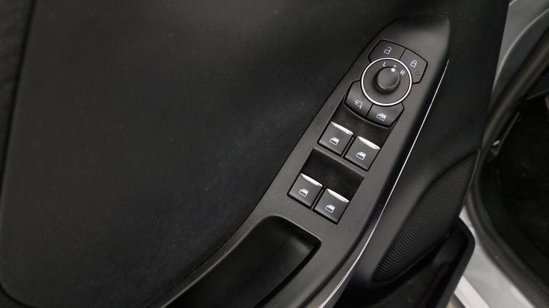 Ford Puma 1.0 EcoBoost Hybrid 125 CV S&S aut. Titanium