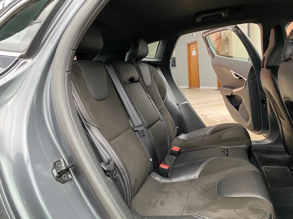Volvo V40 D2 1.6 Momentum
