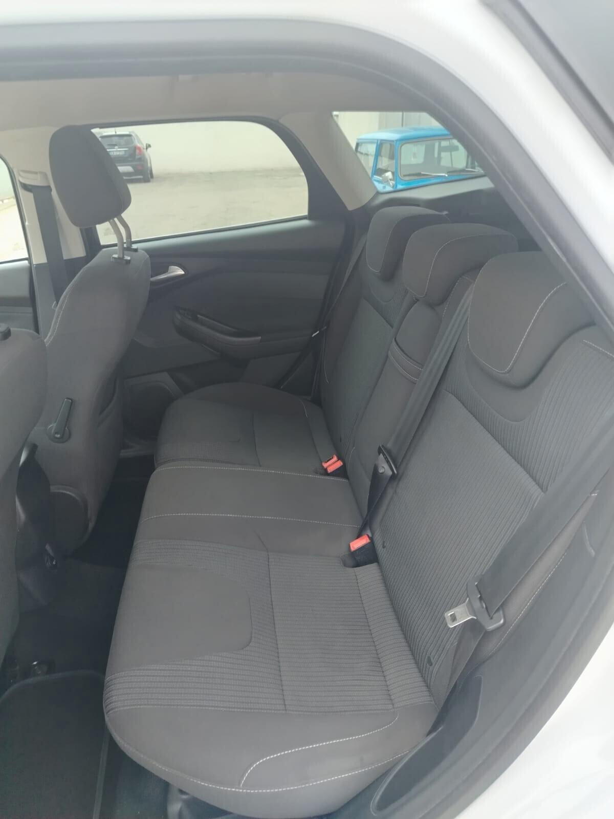 Ford Focus 1.6 TDCi 115CV SW Business