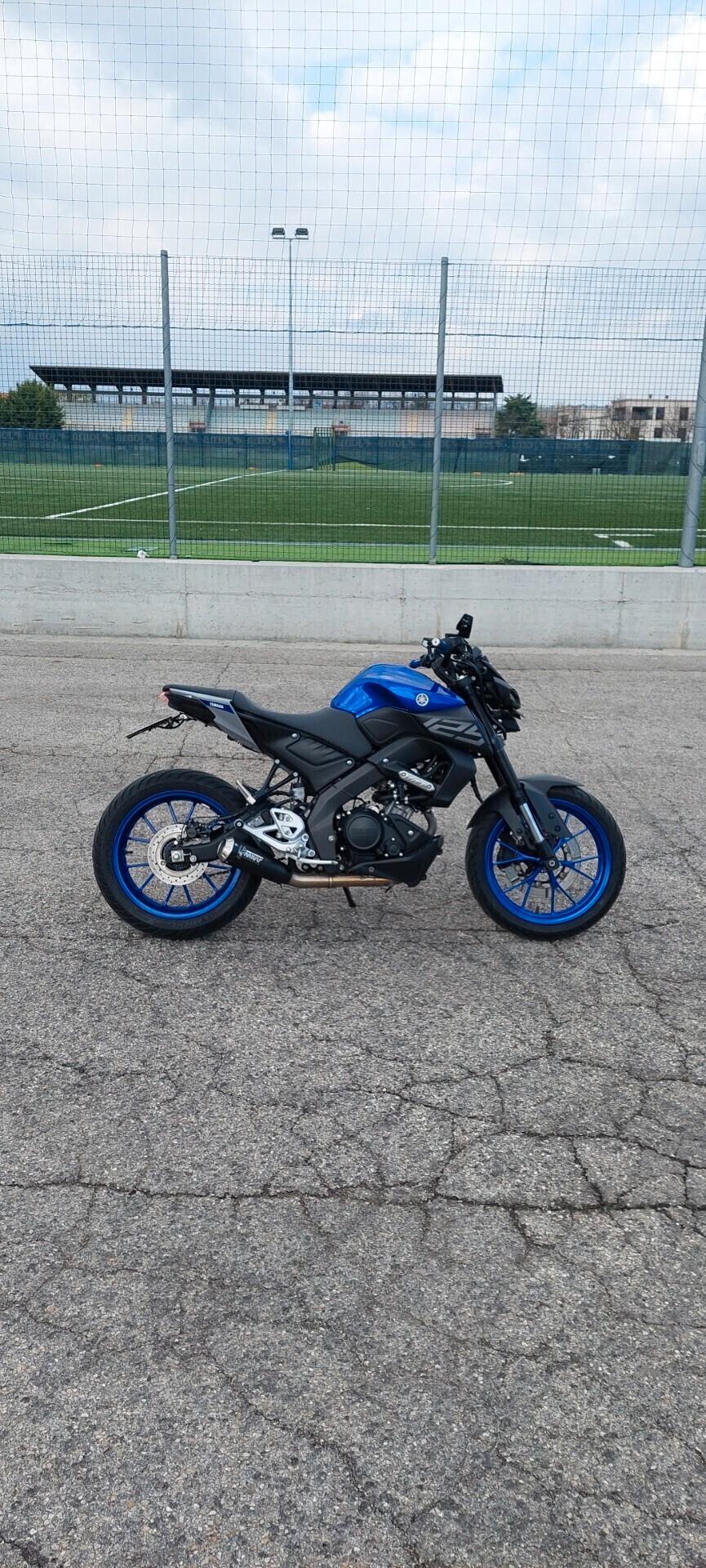 YAMAHA MT 125 ABS MOTORE RIFATTO NUOVO IN RODAGGIO KM0 FATTURA DIMOSTRABILE