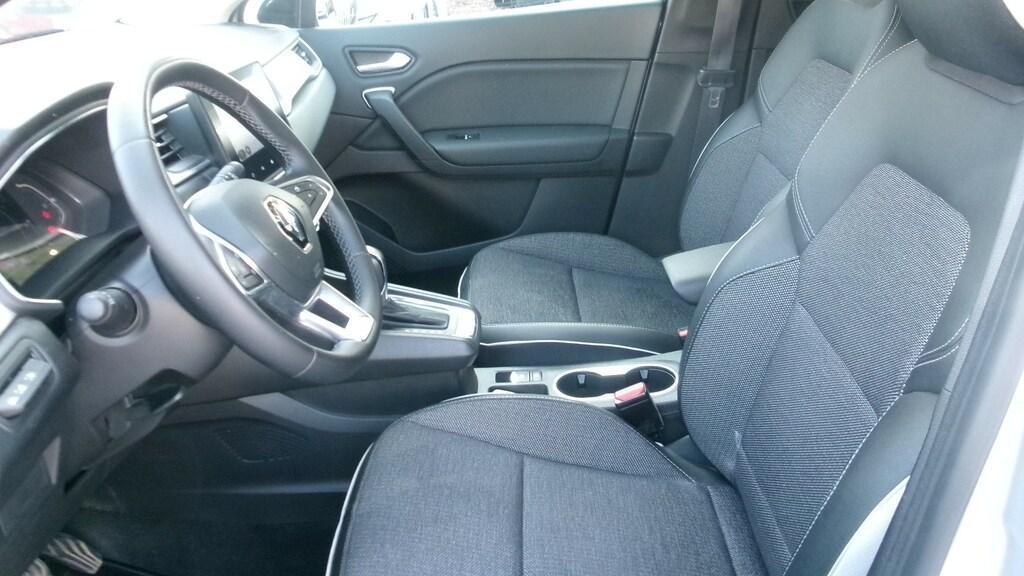 Renault Captur 1.6 Hybrid Intens E-Tech Auto