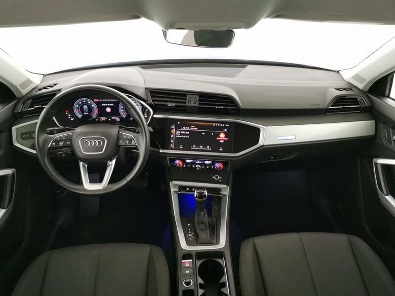 Audi Q3 35 1.5 tfsi Business Advanced s-tronic