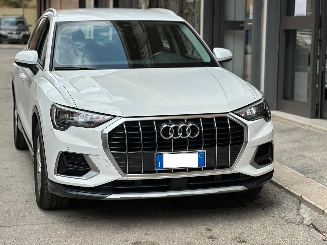 Audi Q3 35 TDI S tronic Business Advanced