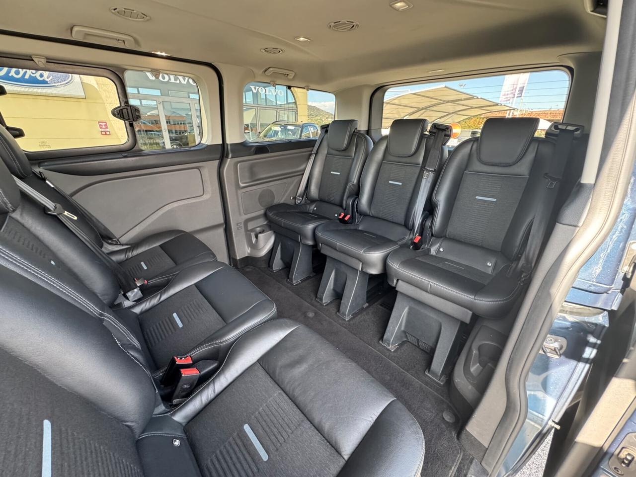 Ford Tourneo Custom Active 2.0 Diesel-Hybrid 185CV 8 posti