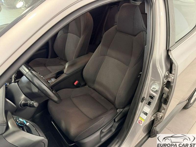 Toyota C-HR 1.2T (116CV) CVT Active
