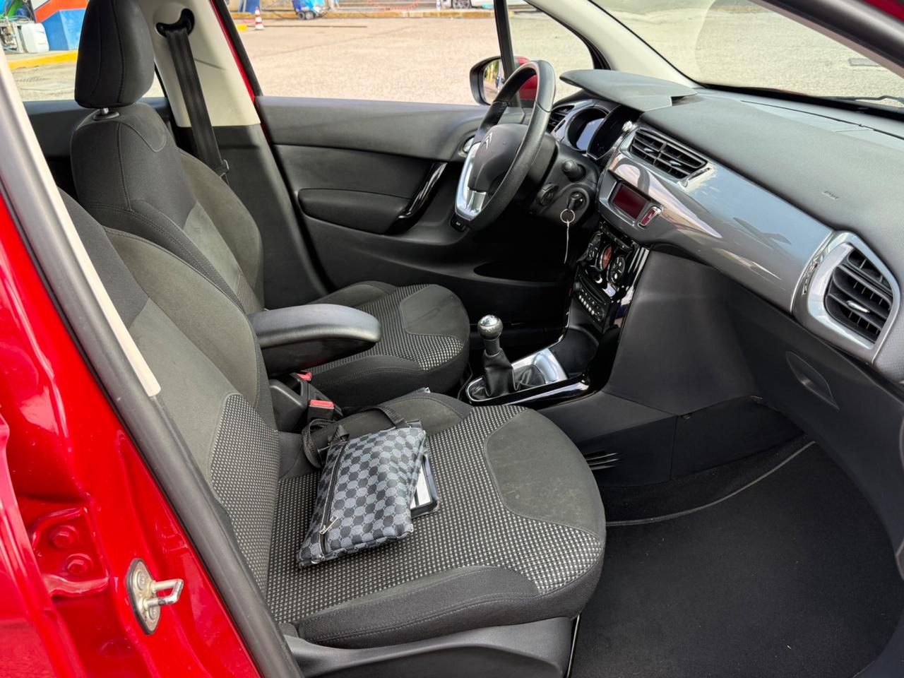 Citroen C3 PureTech 68 Attraction