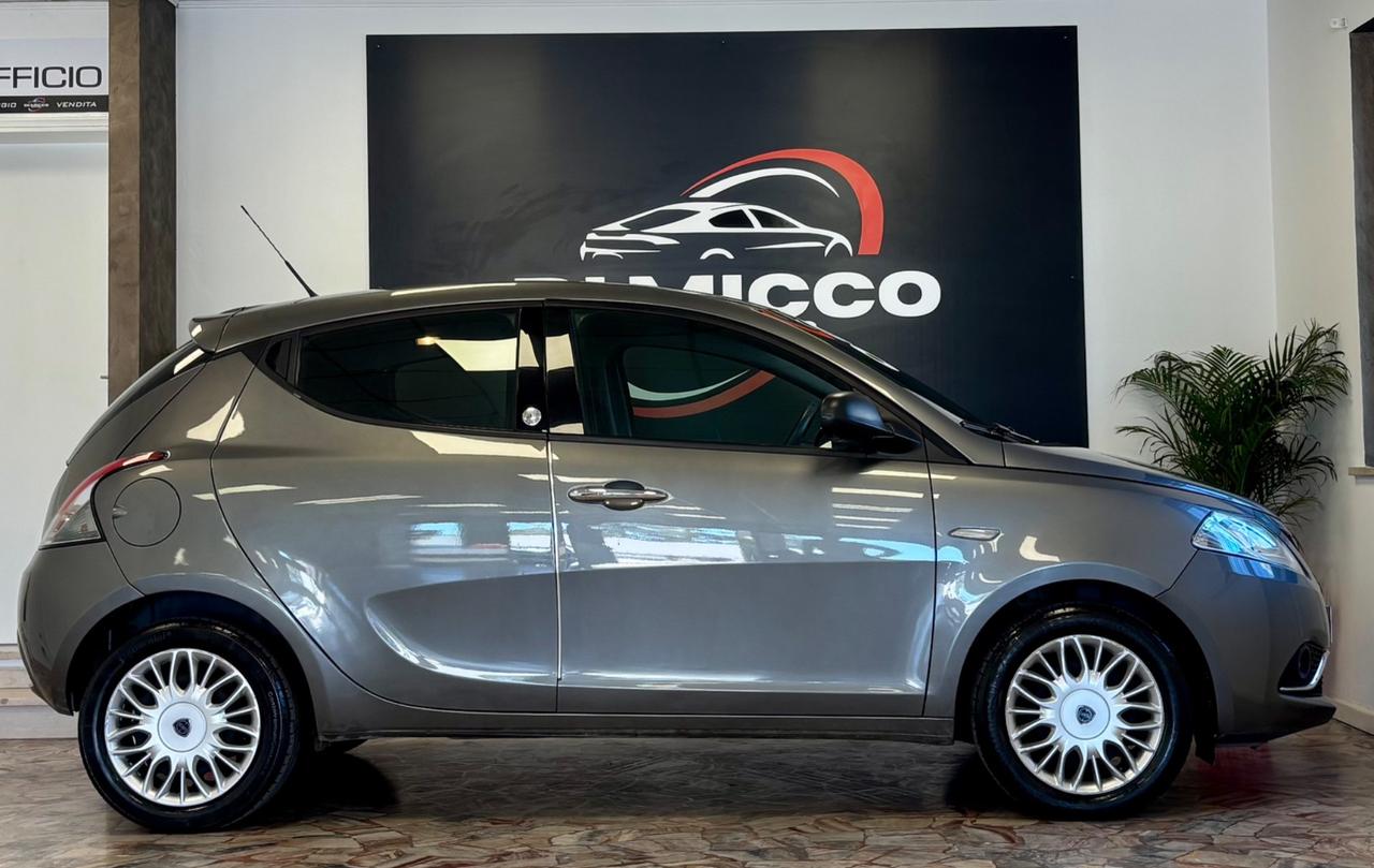 Lancia Ypsilon 1.2 69 CV 5 porte GPL Ecochic Gold