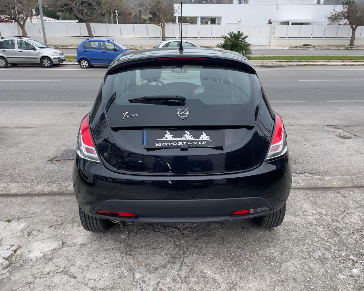 Lancia Ypsilon 1.2 69 CV 5 porte Platinum