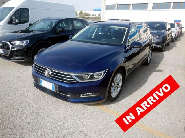 VOLKSWAGEN Passat Variant 2.0 TDI 150 CV BUSINESS BLUEMOTION TECH NAVI