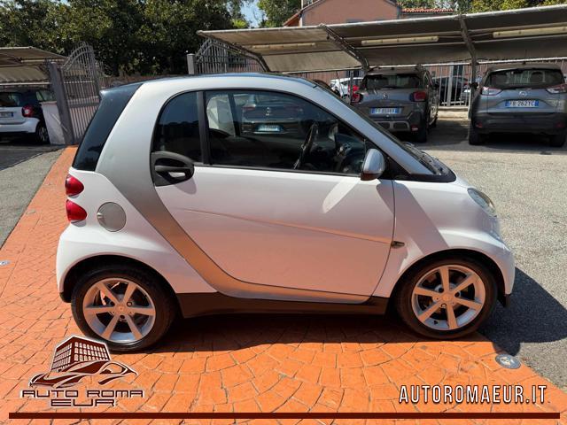 SMART ForTwo 1000 52 kW MHD coupé passion TAGLIANDATA!
