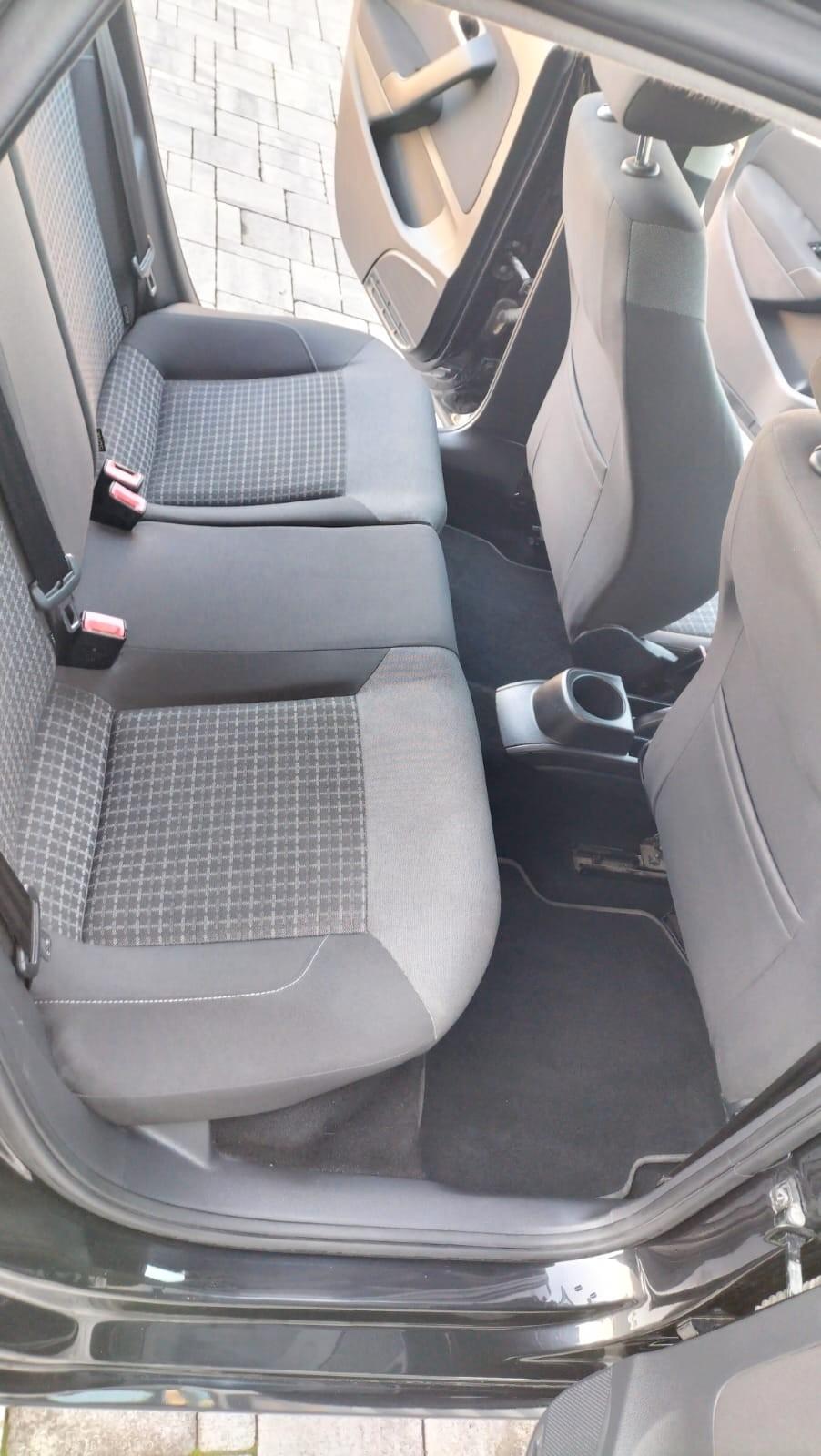 Volkswagen Polo 1.4 TDI 75 cv 5p. Comfortline BMT