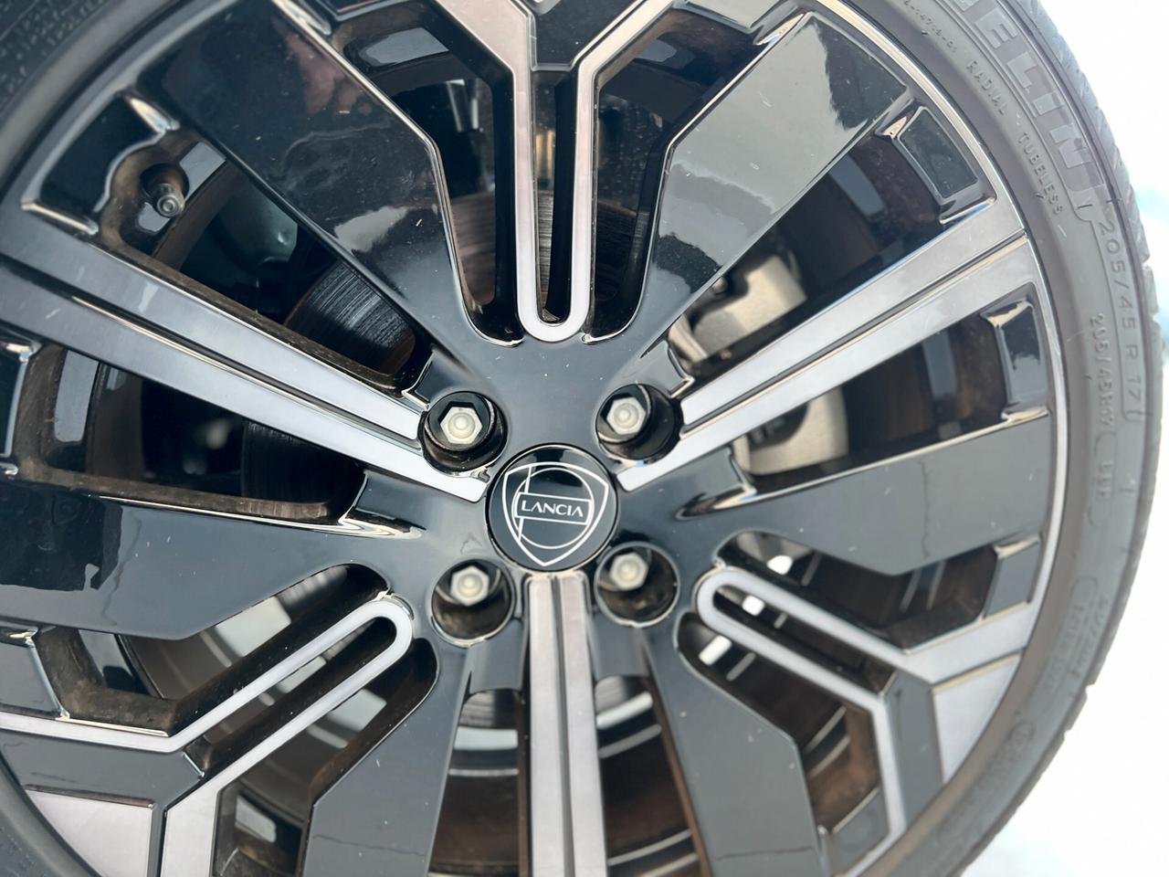 Lancia Ypsilon Hybrid 1.2 110 CV e-DCT HF NUOVA