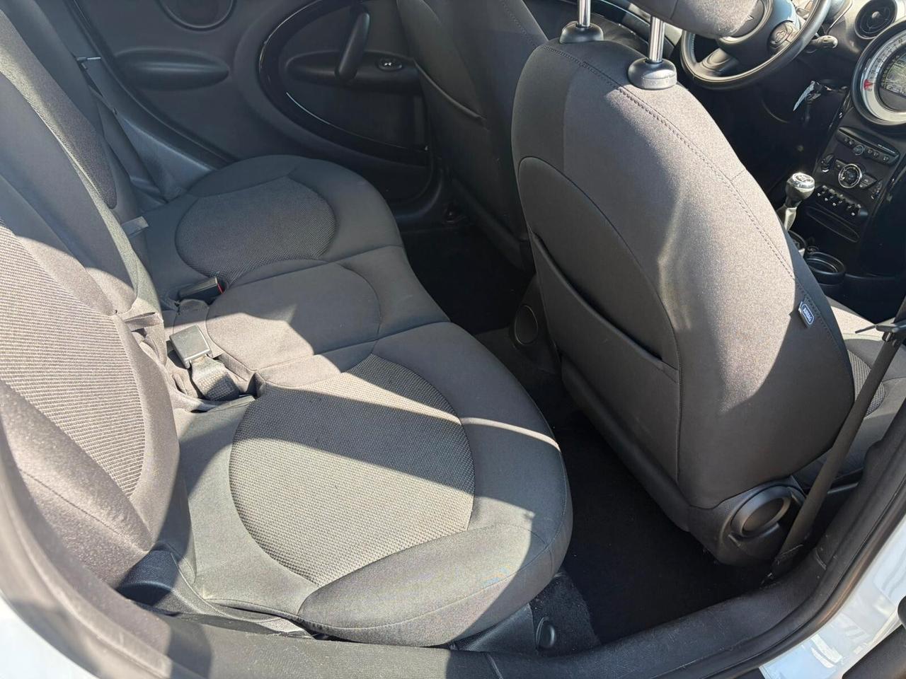 Mini Cooper D Countryman 1.6 One*EURO5*NEOPATENTATI*NAVI