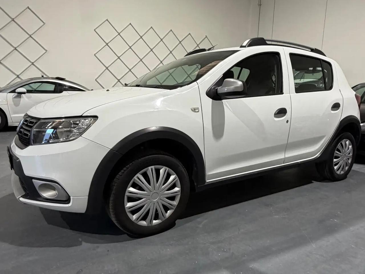 Dacia Sandero 0.9 TCe 12V T-GPL"Economica con NAVIG"
