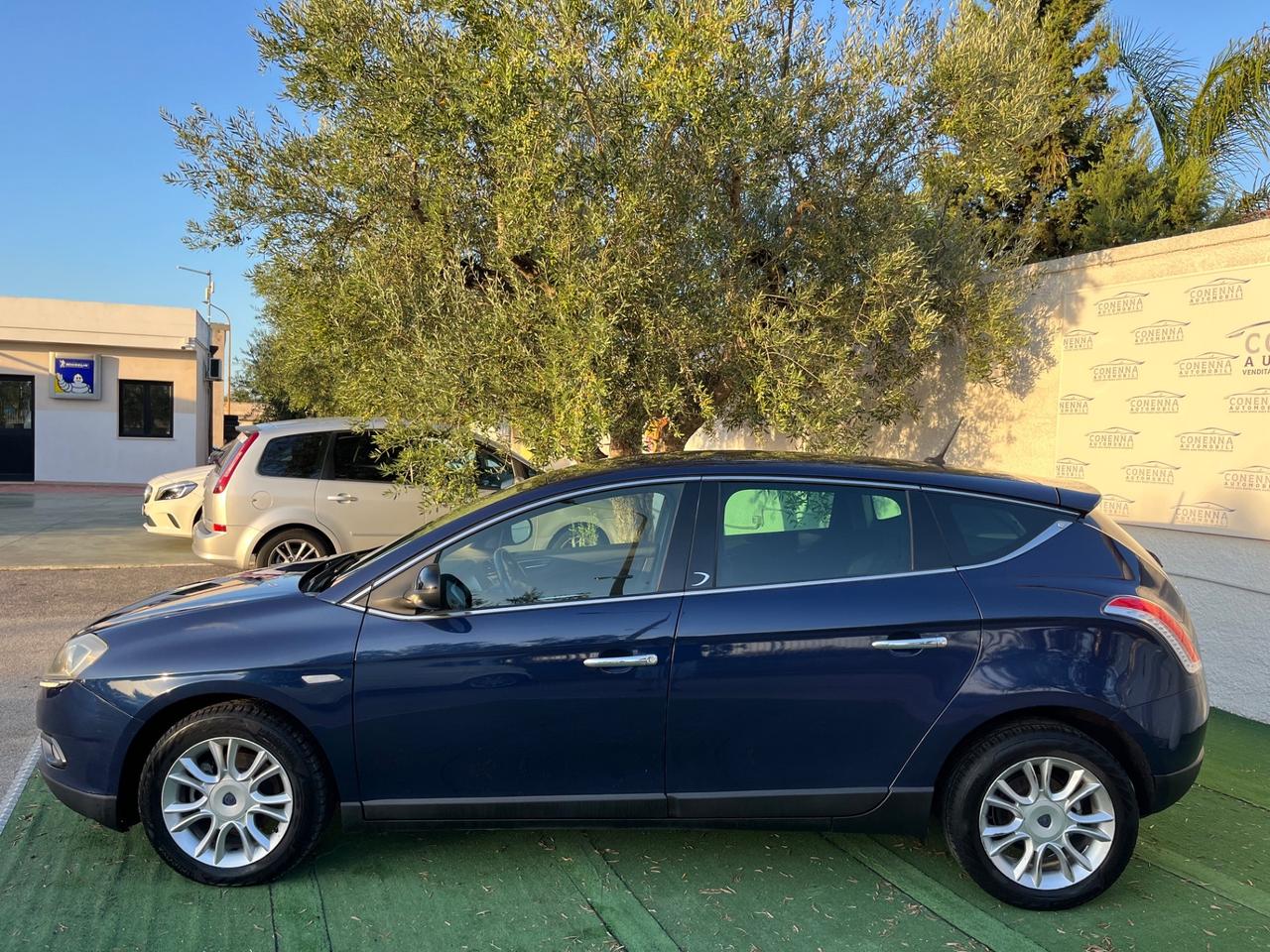 Lancia Delta 1.6 MJT DPF platino