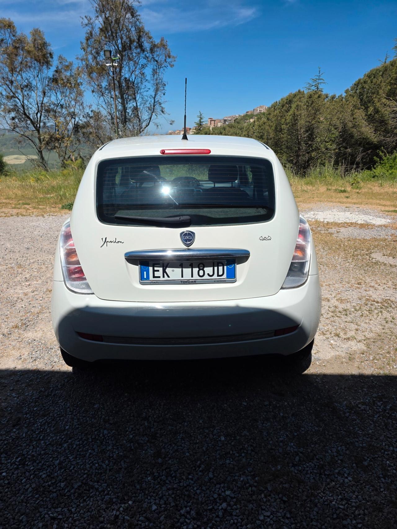 Lancia Ypsilon 1.2 69 CV Unyca