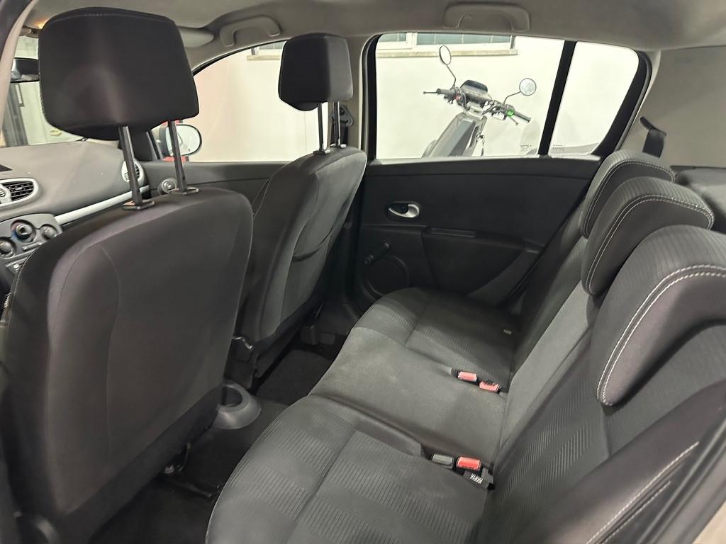 Renault Clio 1.2 16V 5 porte GPL Dynamique 09/2010