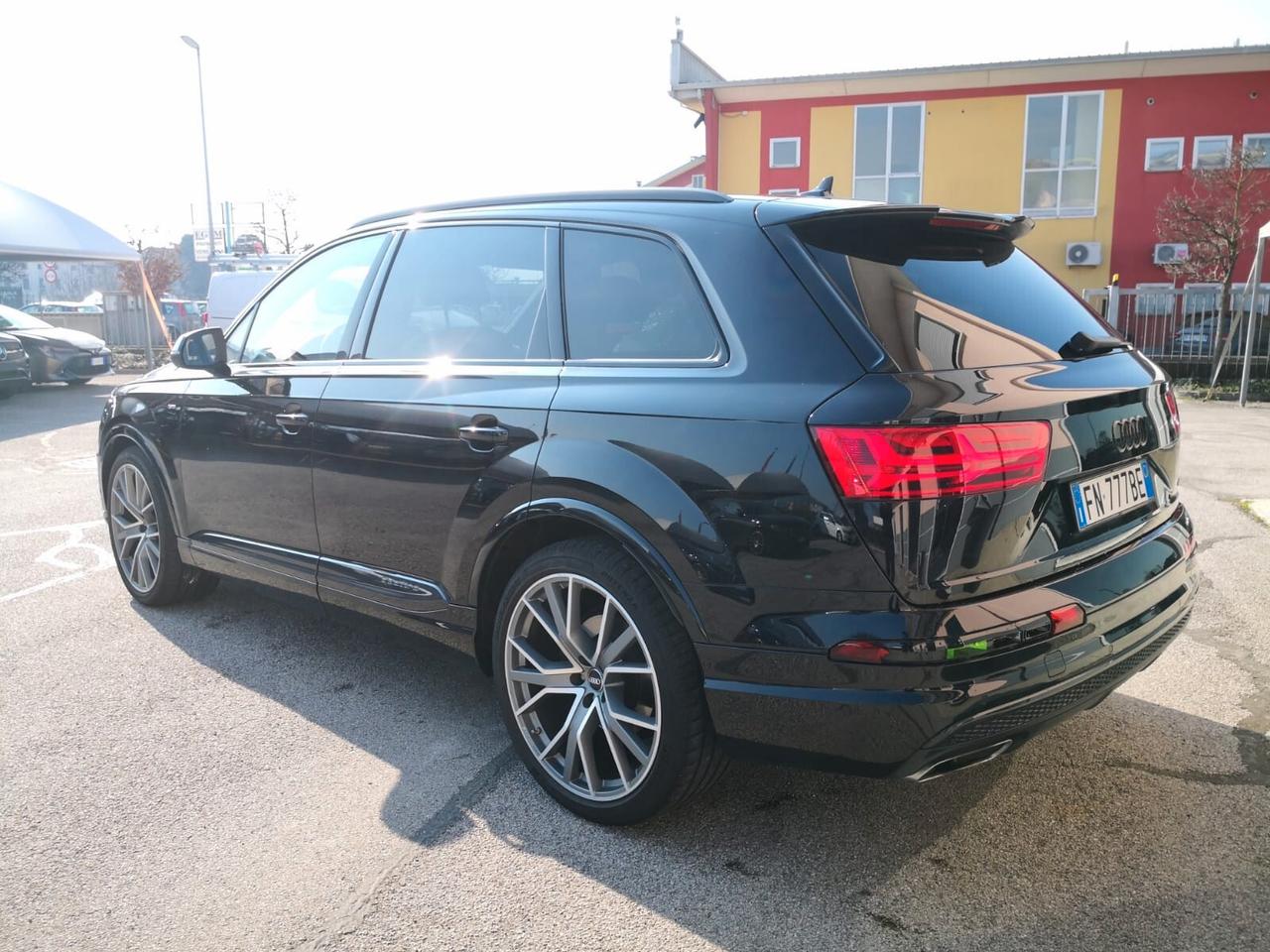 Audi Q7 3.0 TDI 218 CV quattro tiptronic S LINE ***TETTO***