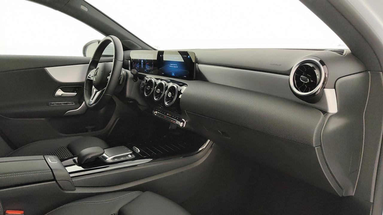 Mercedes-Benz A 180 d Sport auto