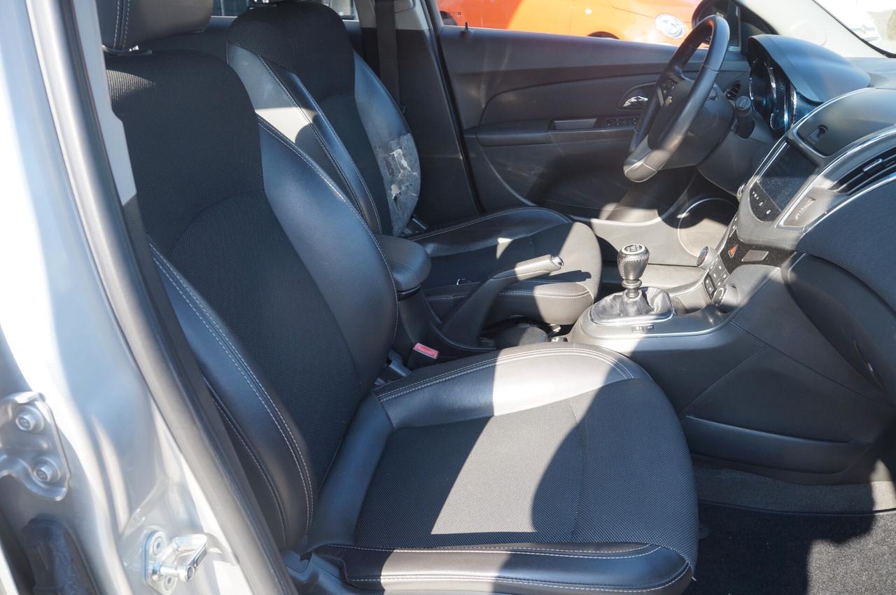 Chevrolet Cruze 1.7 Diesel Station Wagon LTZ MyLink
