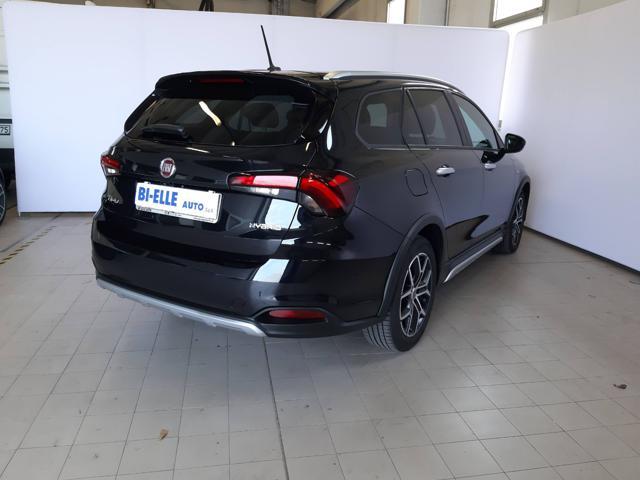 FIAT Tipo 1.5 Hybrid DCT SW Cross