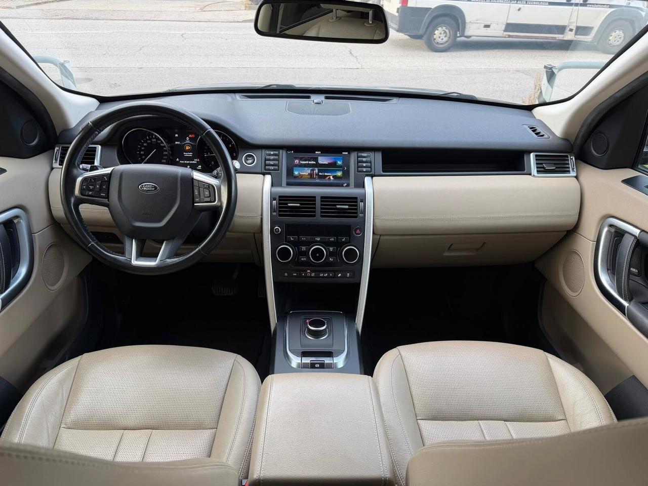 Land Rover Discovery Sport 2.0 TD4 180 CV HSE