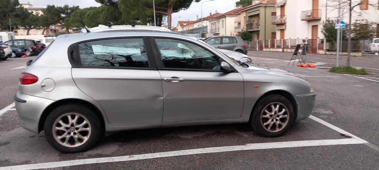 Alfa Romeo 147 1.9 JTD 8V 115CV 5p. Distinctive