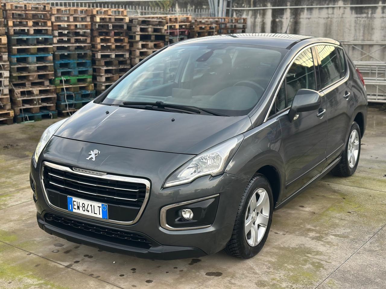 Peugeot 3008 1.6 HDi 115CV Business MY 2014