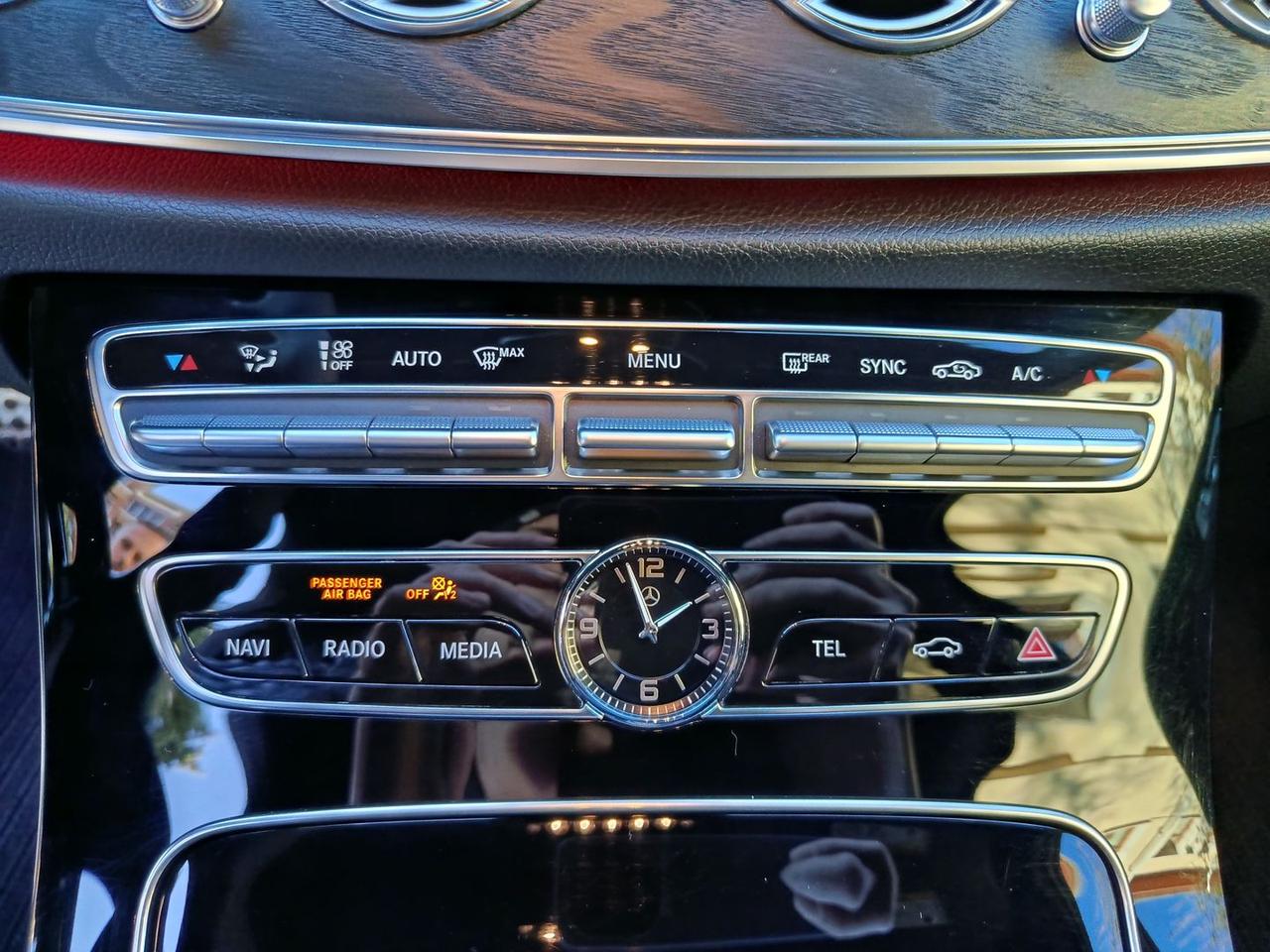 Mercedes-Benz E 220 Premium Plus E 220 D #8033