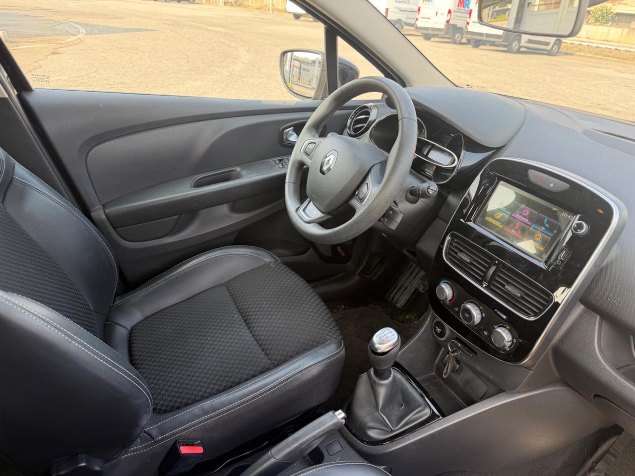 Renault Clio TCe 12V 75 CV 5 porte Moschino Life