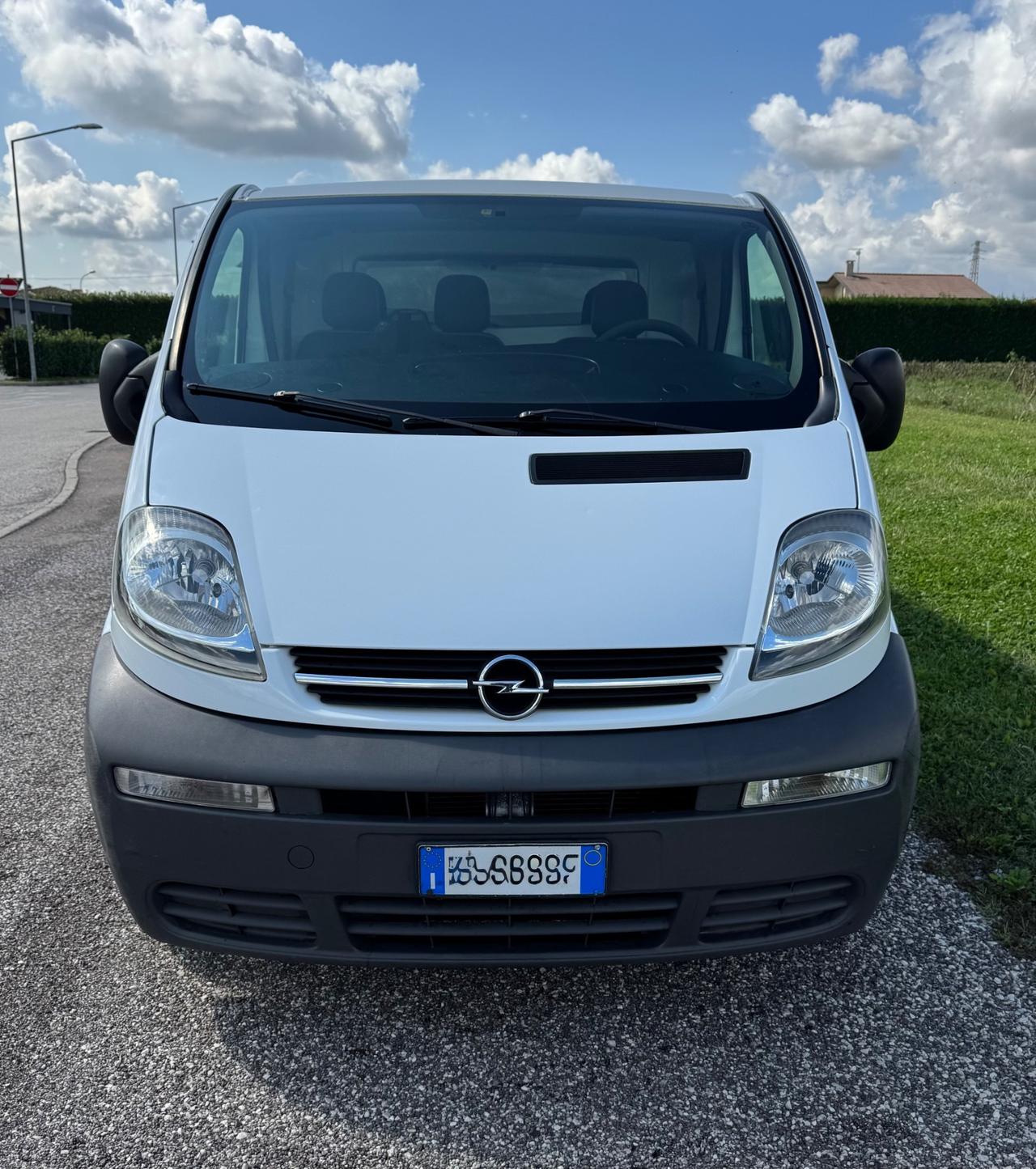 OPEL VIVARO 1.9 DTI 100 cv FURGONE VAN AUTOCARRO