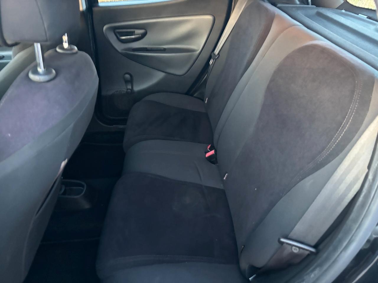 Lancia Ypsilon Metano Ecochic Gold x NEOPATENTATI GRANDINATA