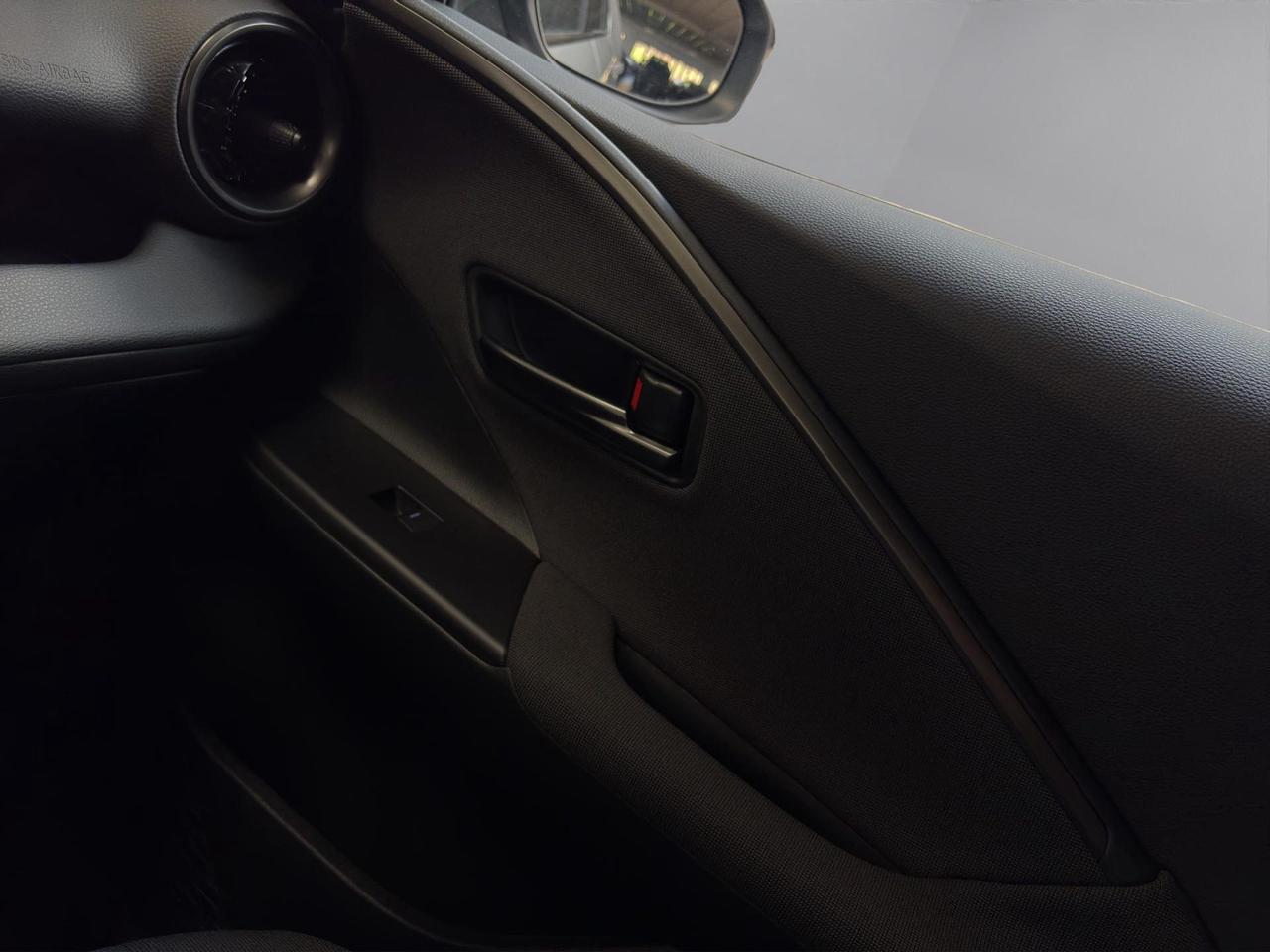 Toyota C-HR 2.0 phev Trend eco fwd e-cvt