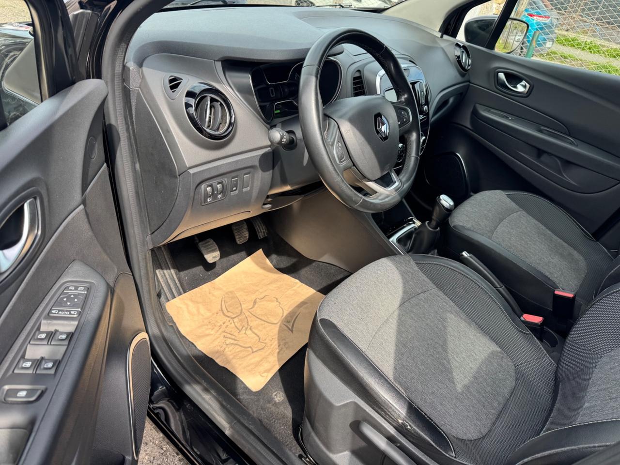 Renault Captur dCi 8V 90 CV Sport Edition NEOPATENTATI