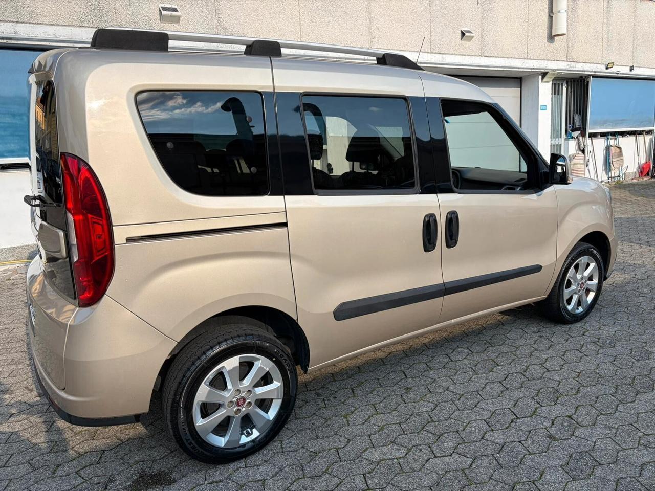 Fiat Doblo Doblò 1.4 T-Jet 16V Natural Power Lounge